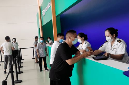 圓滿完成第17屆青島國(guó)際家具展接駁班車和志愿服務(wù)保障工作